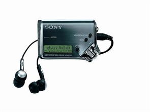 智能手机步步紧逼 卡片机步入濒危电子产品名录