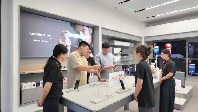 利津 电子产品销售火爆 “后高考经济”持续升温